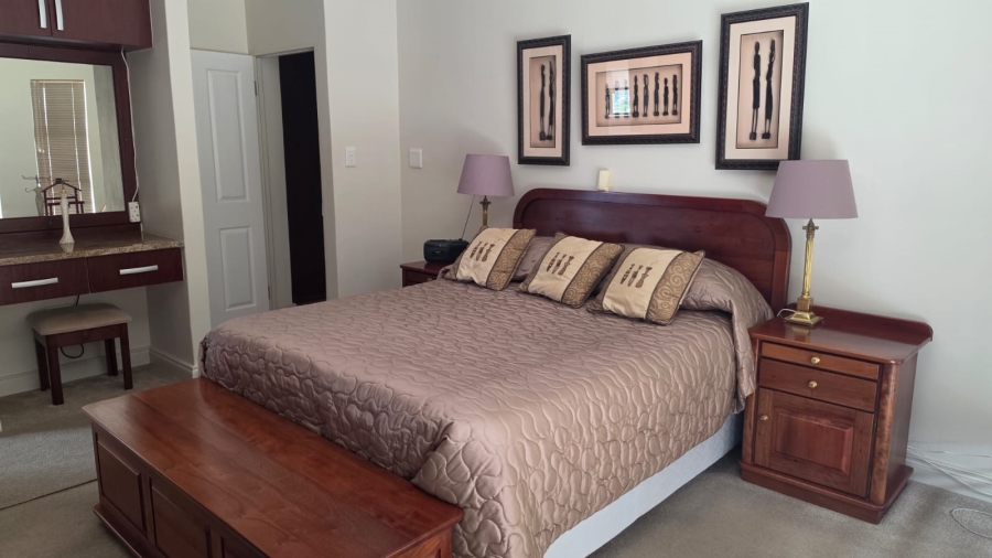 4 Bedroom Property for Sale in Stilbaai Wes Western Cape
